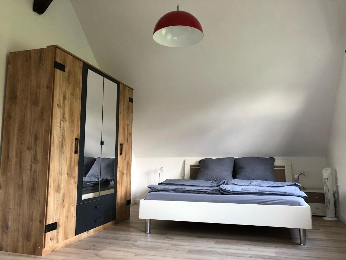 Stay At Randolphs Касел Екстериор снимка