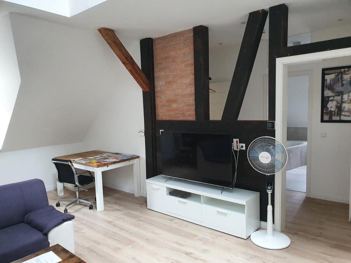 Stay At Randolphs Касел Екстериор снимка